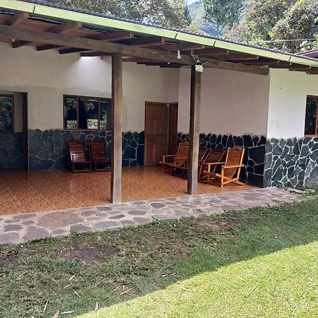 Lia B&B Lucmabamba Sahuayaco Ngoại thất bức ảnh